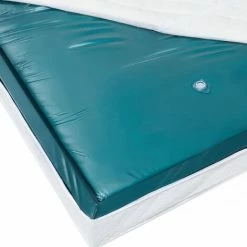 Le moins cher 👏 BELIANI Matelas à Eau Mono 140 X 200 Cm Stabilisation Complète - Bleu 🌟